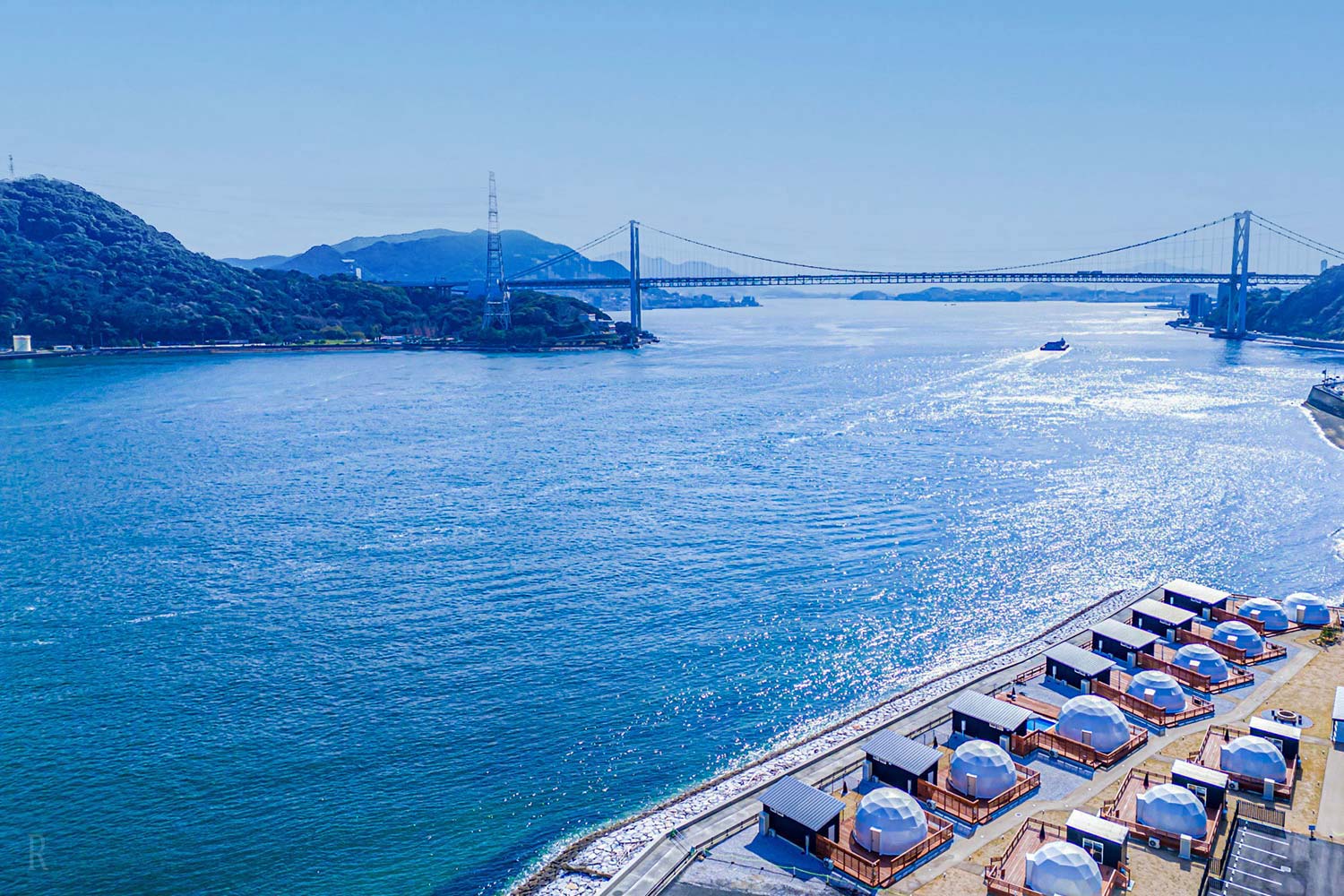 広がる海・関門海峡を望む絶好のロケーション